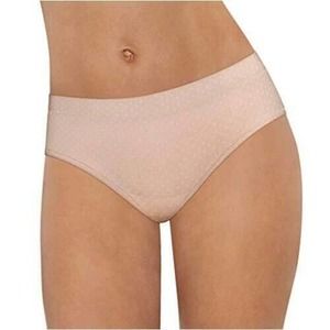 Women's Comfort Devotion‎ Ultra-Light, Latte Pearl Pin Dot, Size M/6 NWT